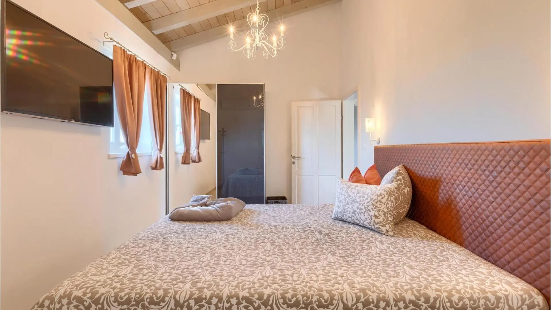 Dom wakacyjny Beautiful Home In Maruzini With Sauna Chorwacja