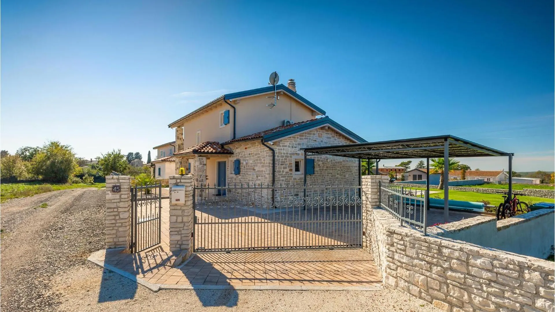 Beautiful Home In Maruzini With Sauna Holiday home